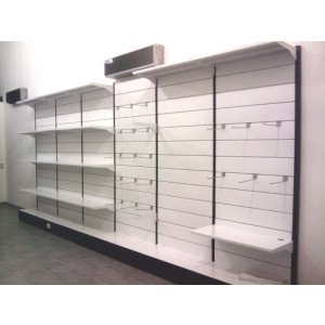 Scaffalatura metallica da negozio a parete con piani regolabili in altezza cm. 80x30x200h