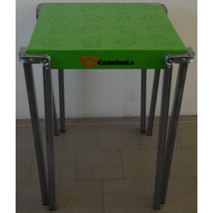 Tavolo metallico con piano Verniciato verde da negozio cm. 60x60x75h